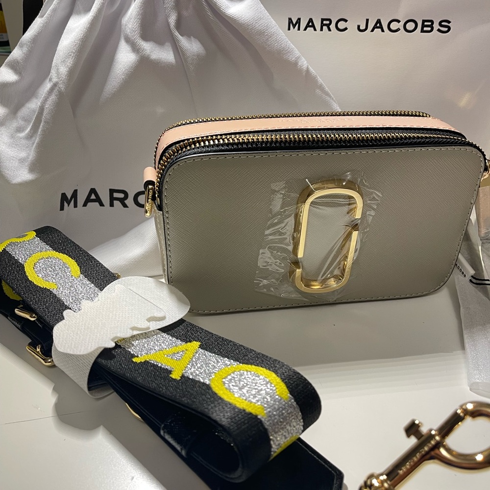 Marc Jacobs Snapshot